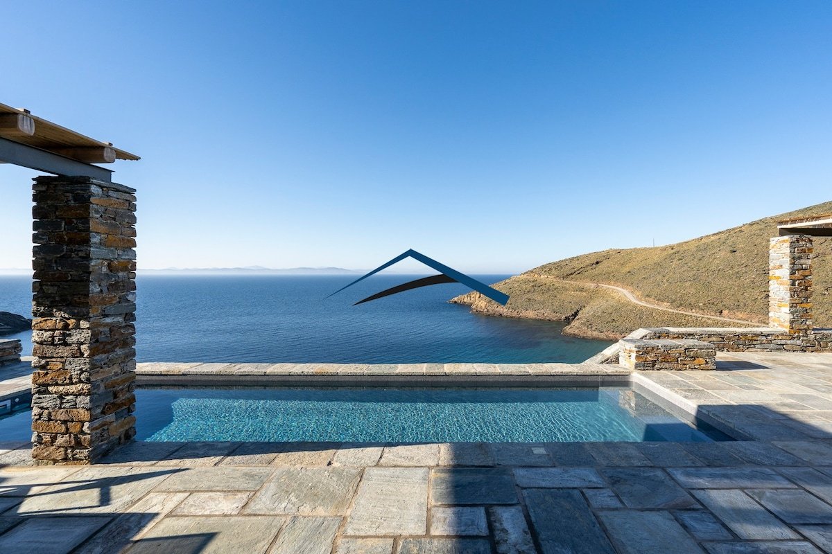 Villa Helios near Xyla beach, sea view and pool gallery image 2