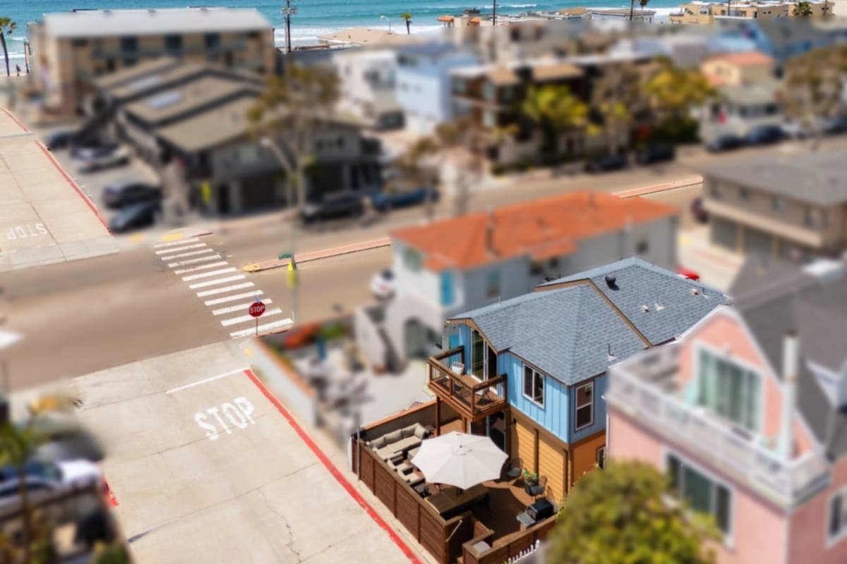 Beach Kingdom – Ocean Views & Jacuzzi gallery image 2