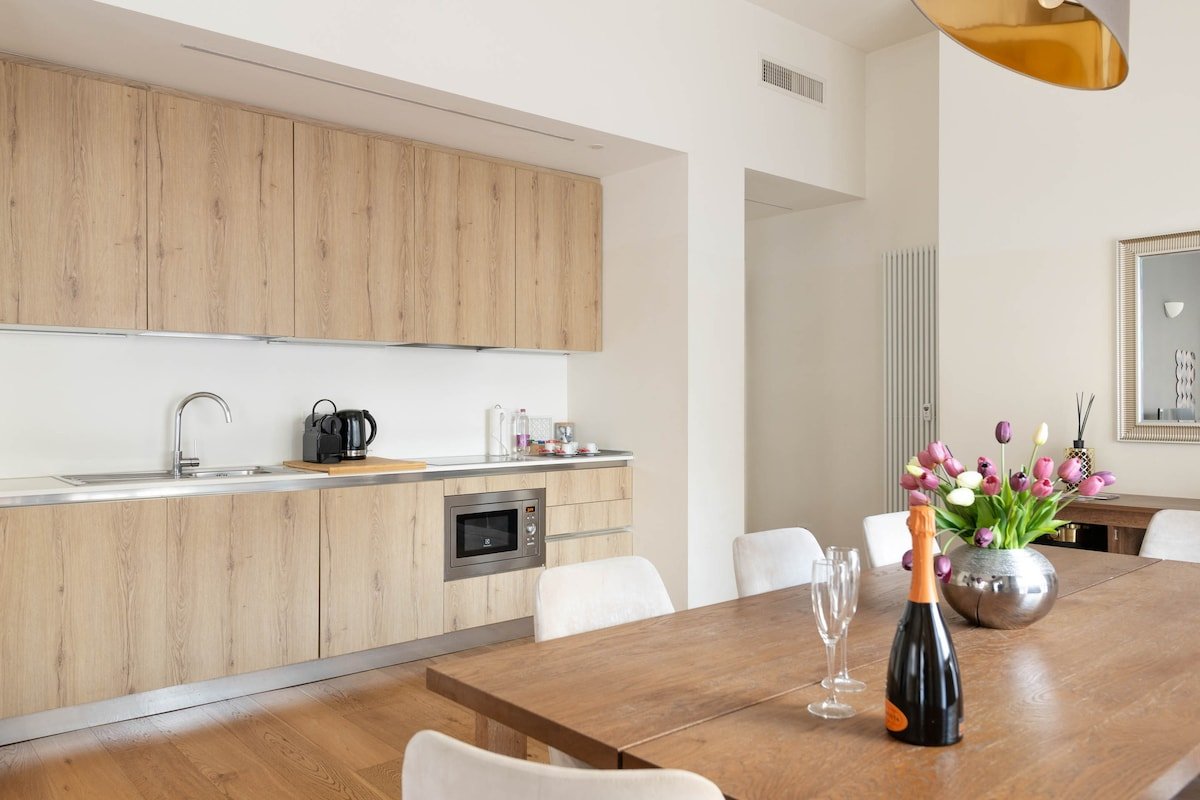 Wonderful apartment a few steps from Duomo gallery image 5