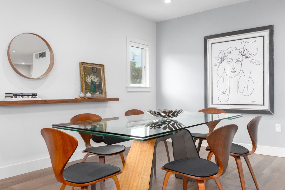 Luxury Home in the Heart of La Jolla gallery image 5