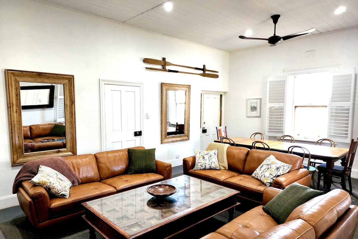 1858 Barossa Accommodation entire farmhouse. gallery image 2