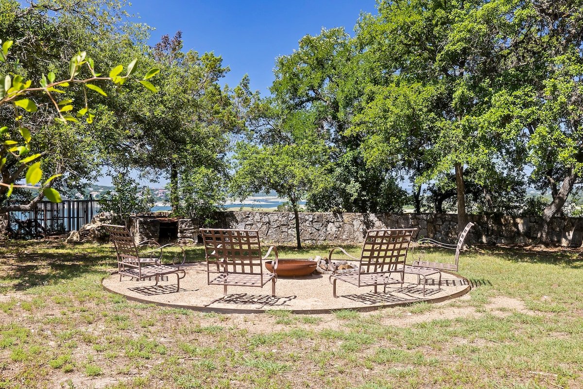 Cabins on the Lake | 5BR | Boat Dock | Firepit gallery image 5