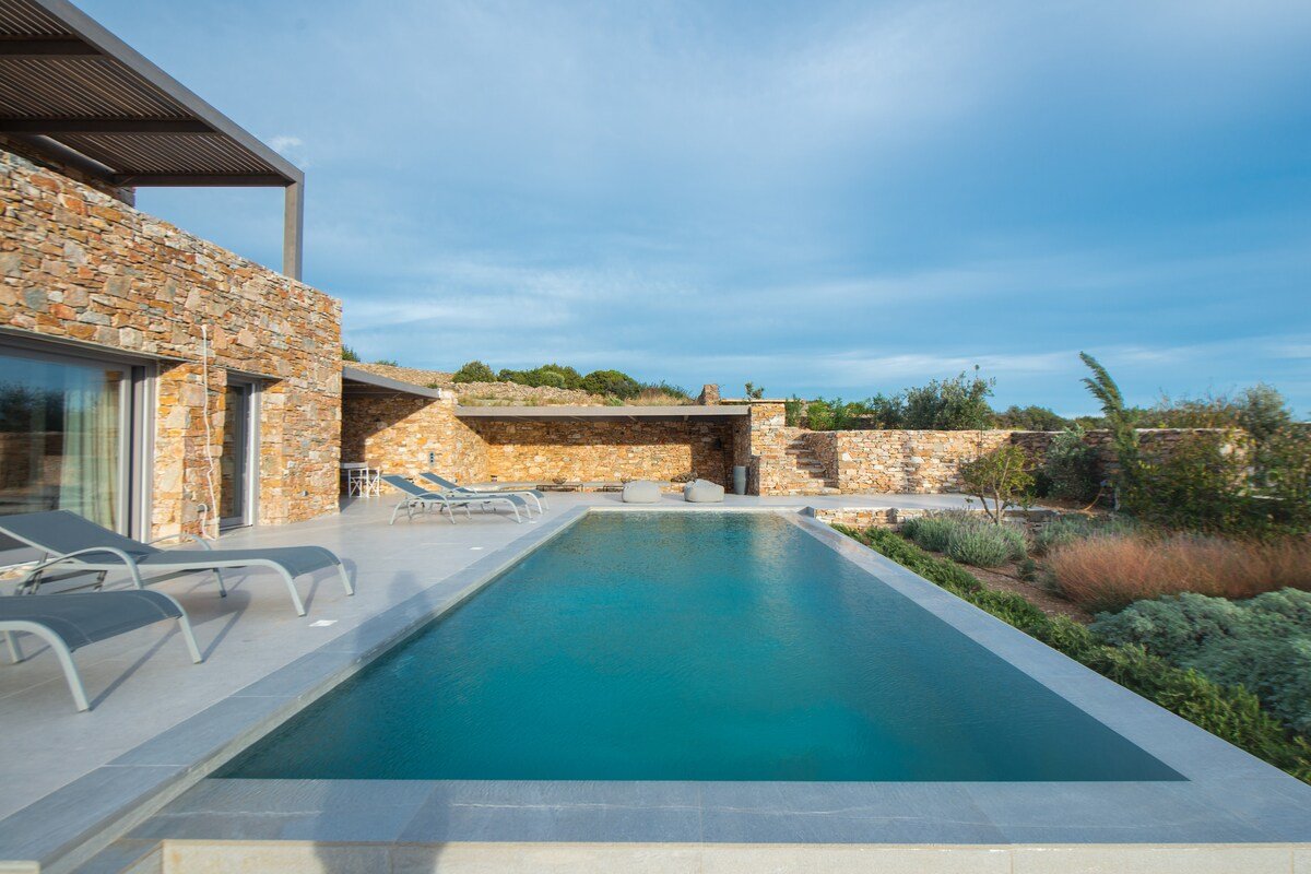 Stunning, well located villa, Sifnos gallery image 3