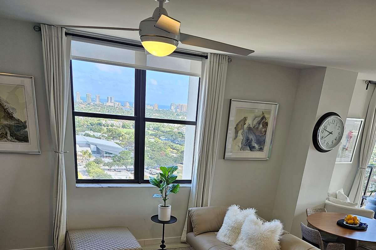 Luxury Penthouse 2 Bedroom Near Las Olas BLVD