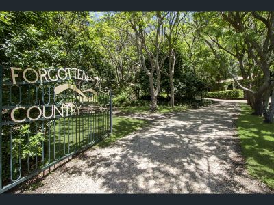 Large country retreat for big or small groups