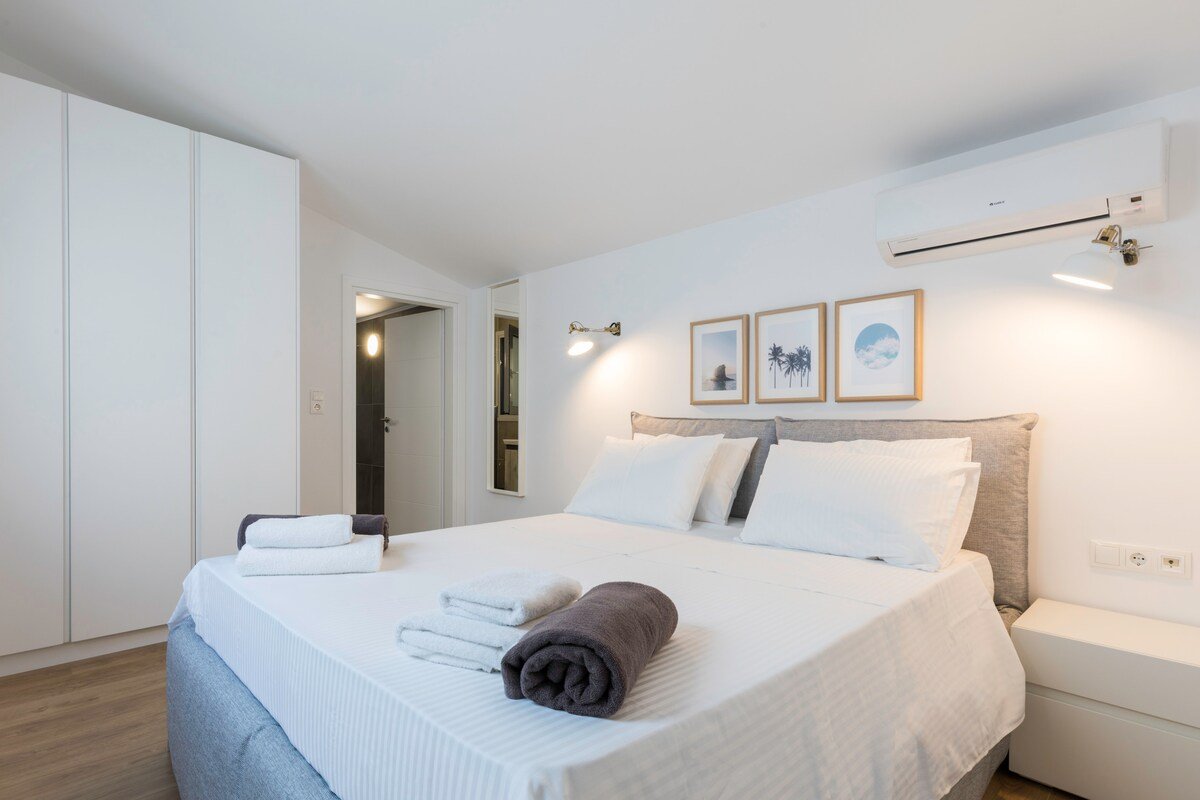 Villa Crystal in Lindos with private HEATED pool gallery image 3