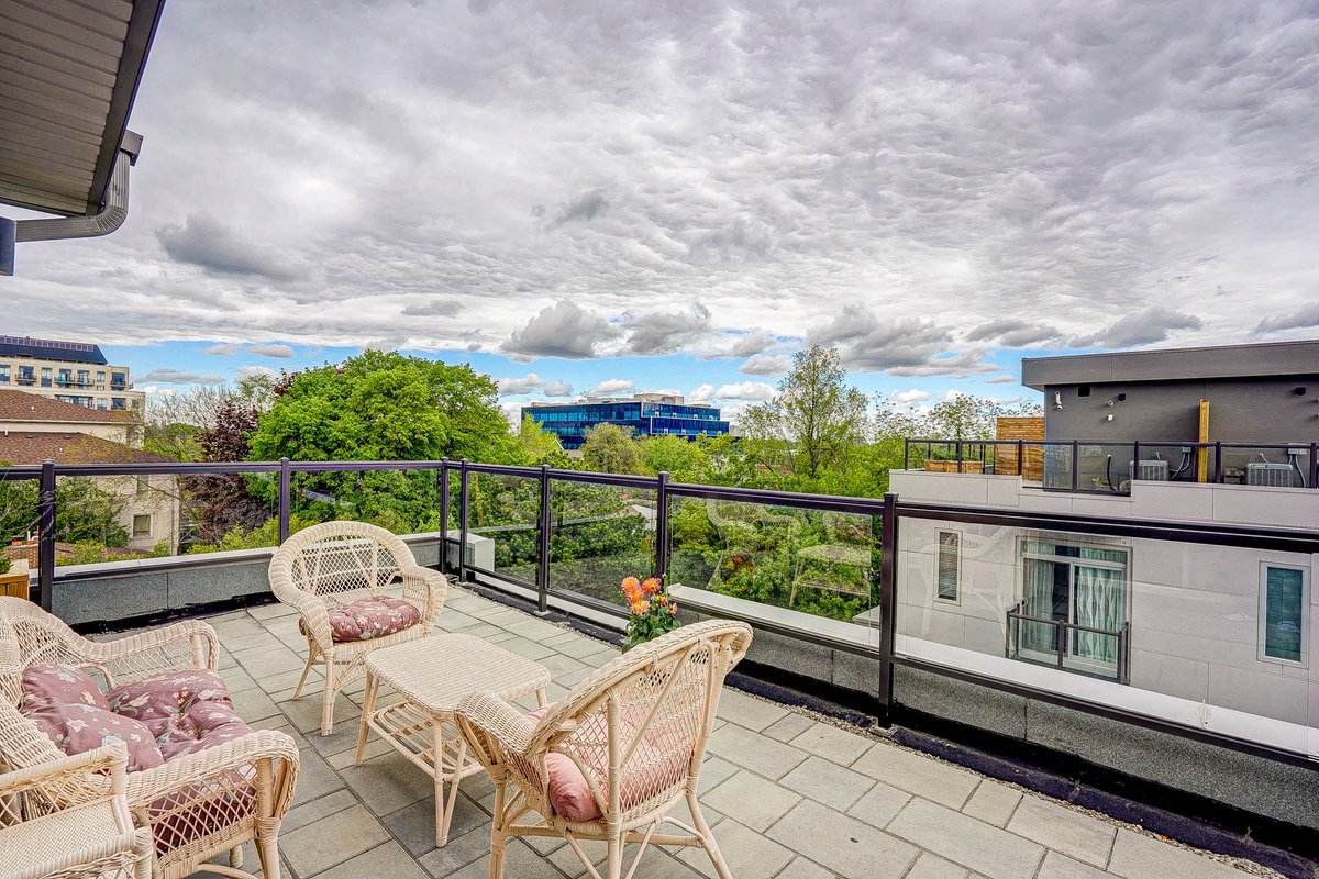 Brand New Luxury 4 BR Townhome with Roof Terrace