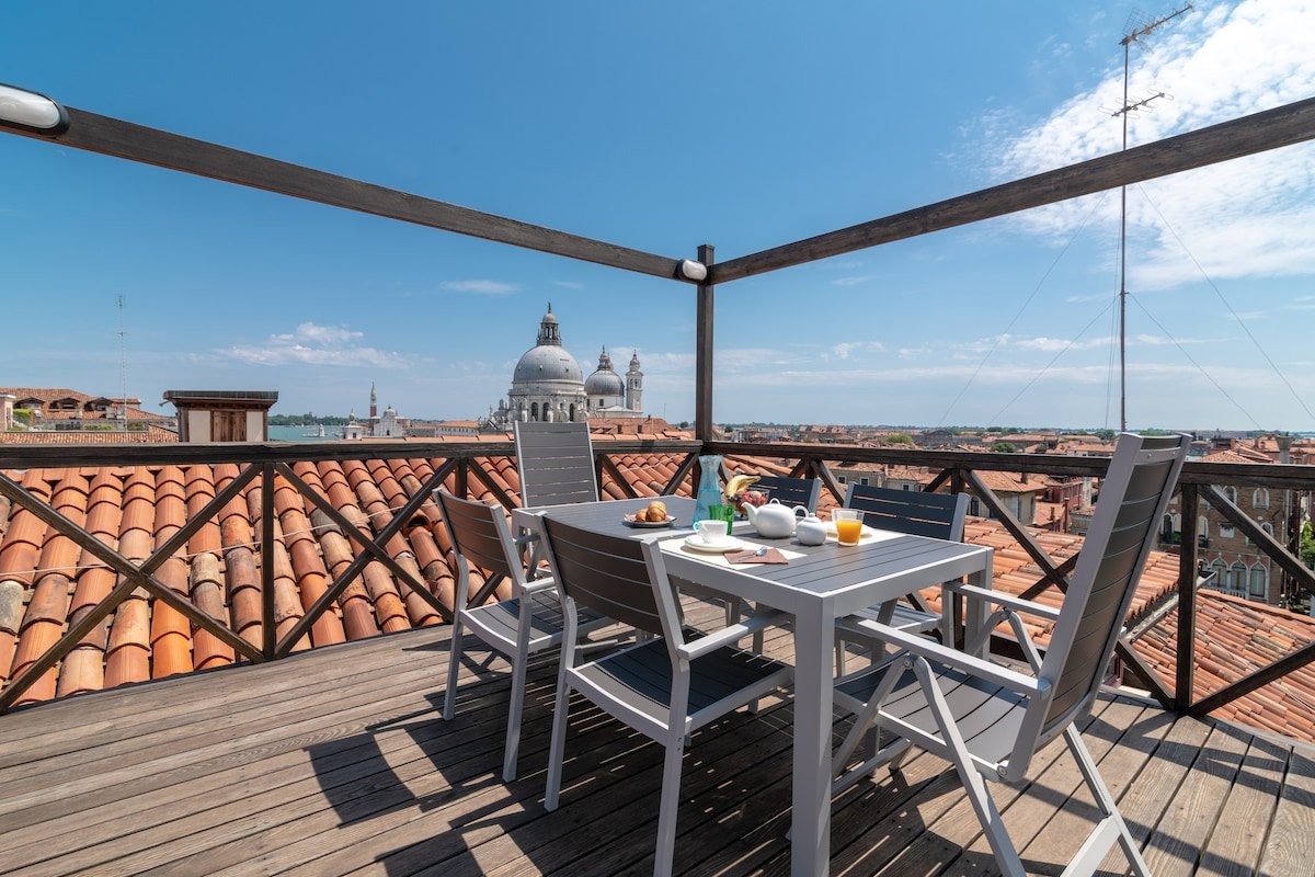 Poli Grappa Suite gallery image 2