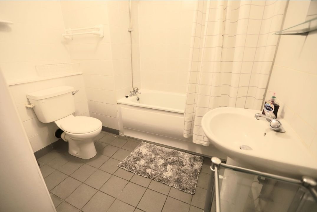 Temple Bar 3 bedroom Condo gallery image 3