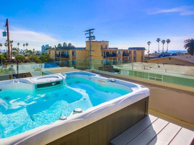 Oceanview home steps to beach with private hot tub