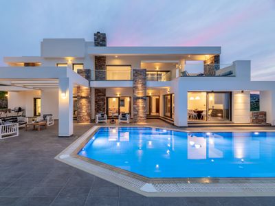 Alindo Villa I in Lindos with heated swimming pool