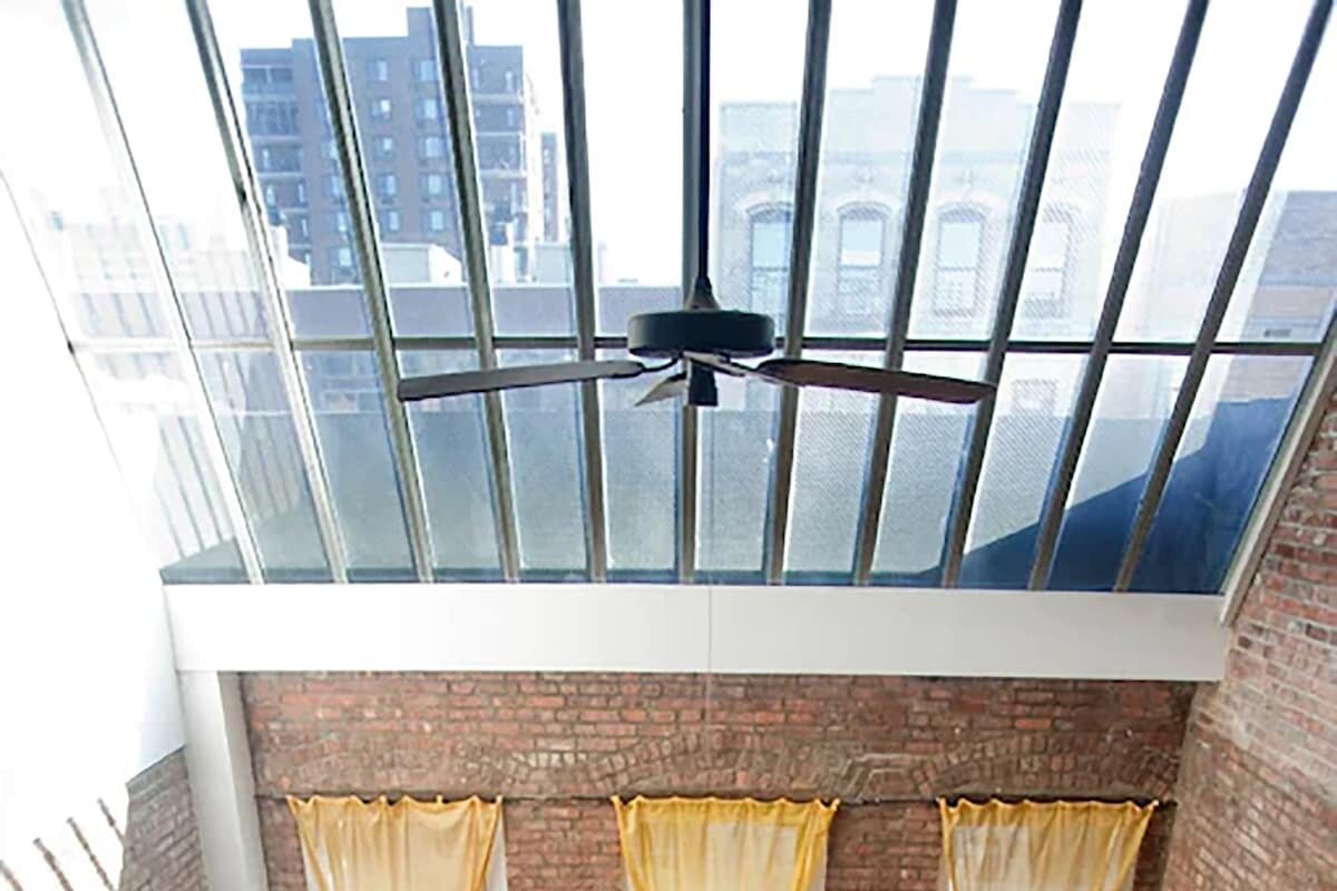 Light-filled townhouse in the heart of Harlem gallery image 4