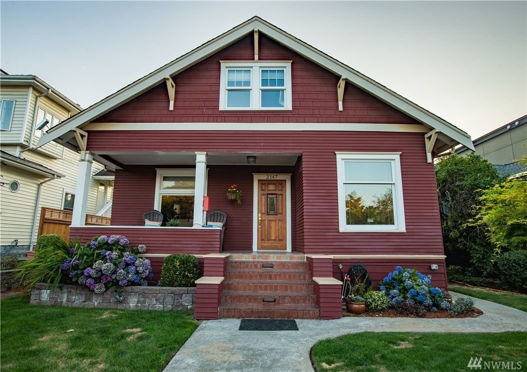 Charming Queen Anne Home, minutes from Downtown gallery image 2