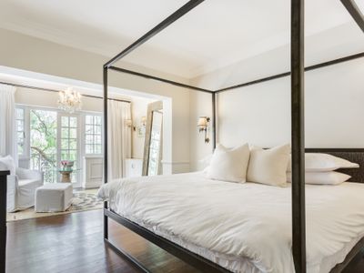 De Waterkant Villa with Rooftop Terrace and Pool