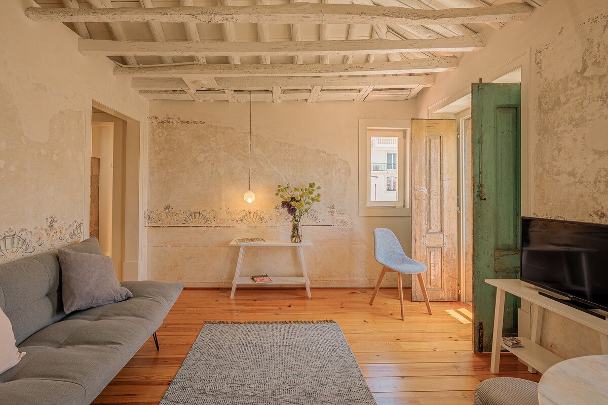 Antiga Casa Pessoa – Light of Lisboa Apartment gallery image 5