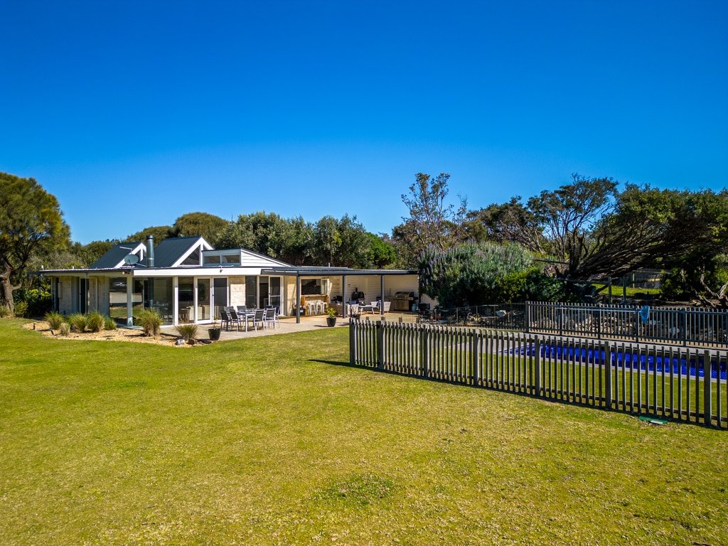 A Symphony of Sun & Sea – 4.5 acres, swimming pool gallery image 4