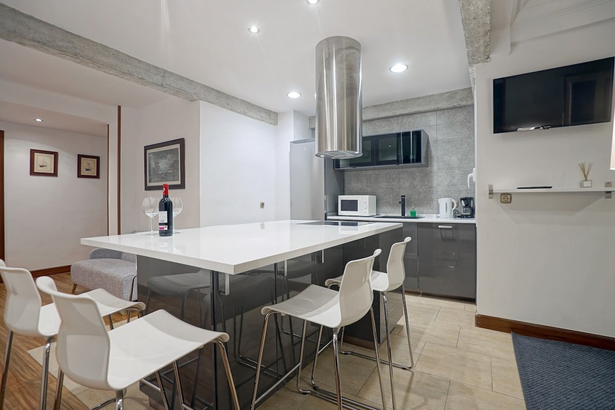 Amplio apartamento en Gros con parking privado gallery image 4