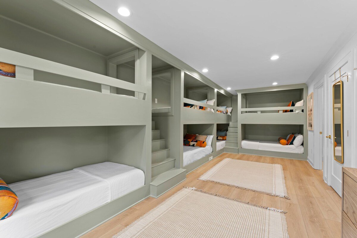 Blanca Bay on Brawley gallery image 3