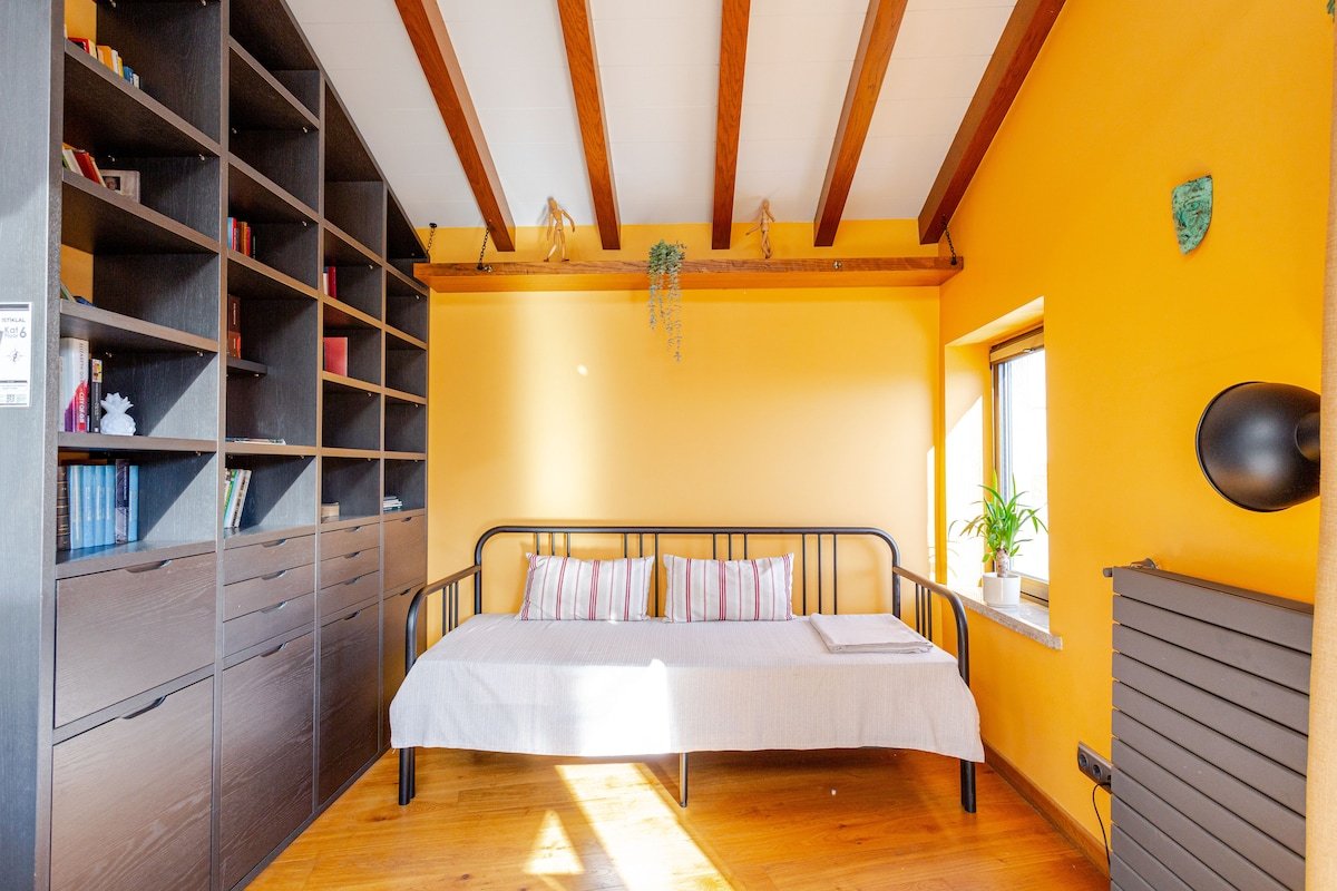 Magic House with Bosphorus View & Istiklal Street gallery image 5