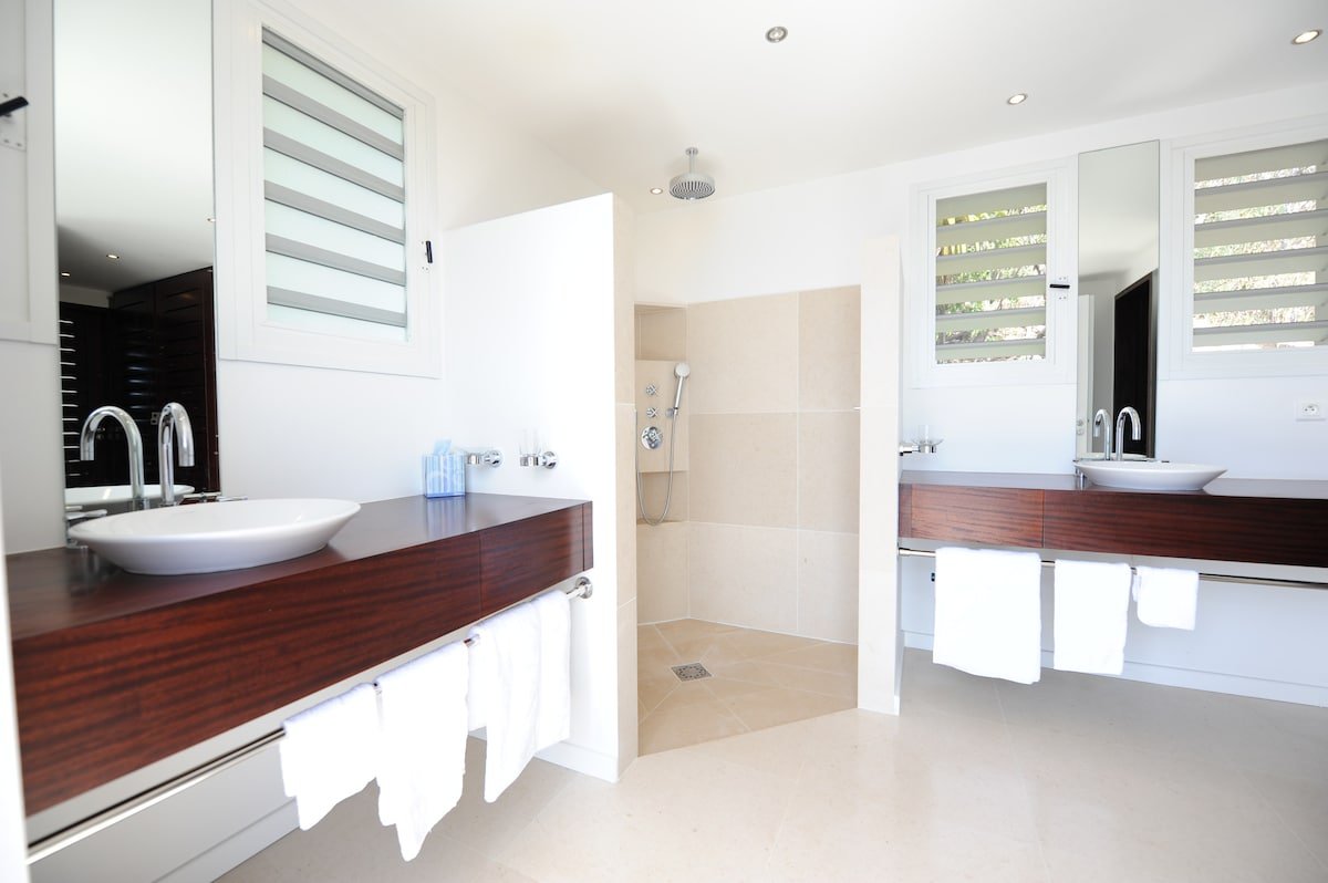 The View gallery image 3