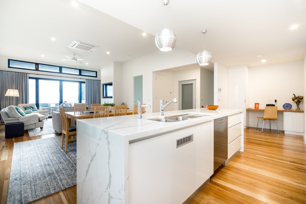 Dromana Luxury Beach Front – 4 Bedrooms gallery image 5