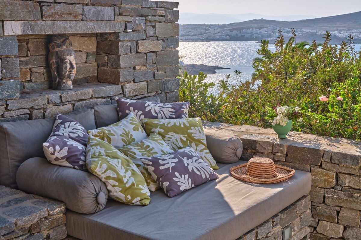 Cycladic 3 bd villa with stunning views & jacuzzi gallery image 3