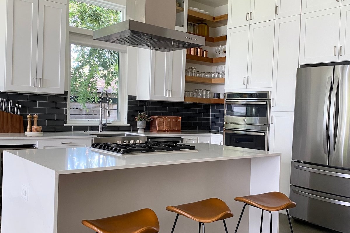 3br, Rooftop Deck, Walk In Shower – Nest gallery image 4