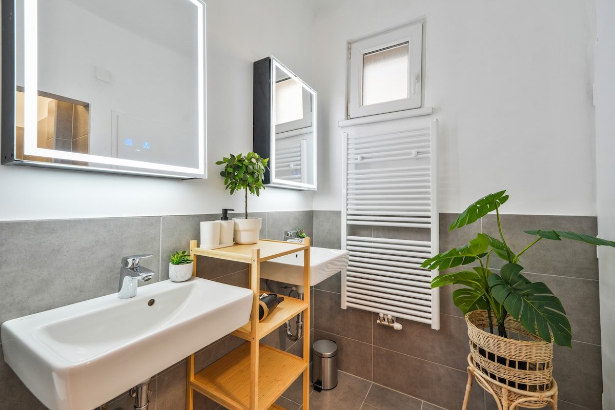 Stephansdom View Big Apartment I Self Check-in gallery image 4