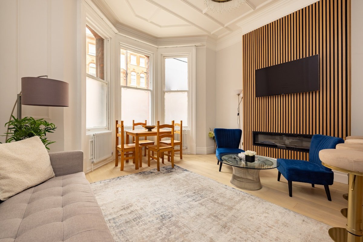 London Lovers – Newly Refurbished 2 BR in Chelsea gallery image 4