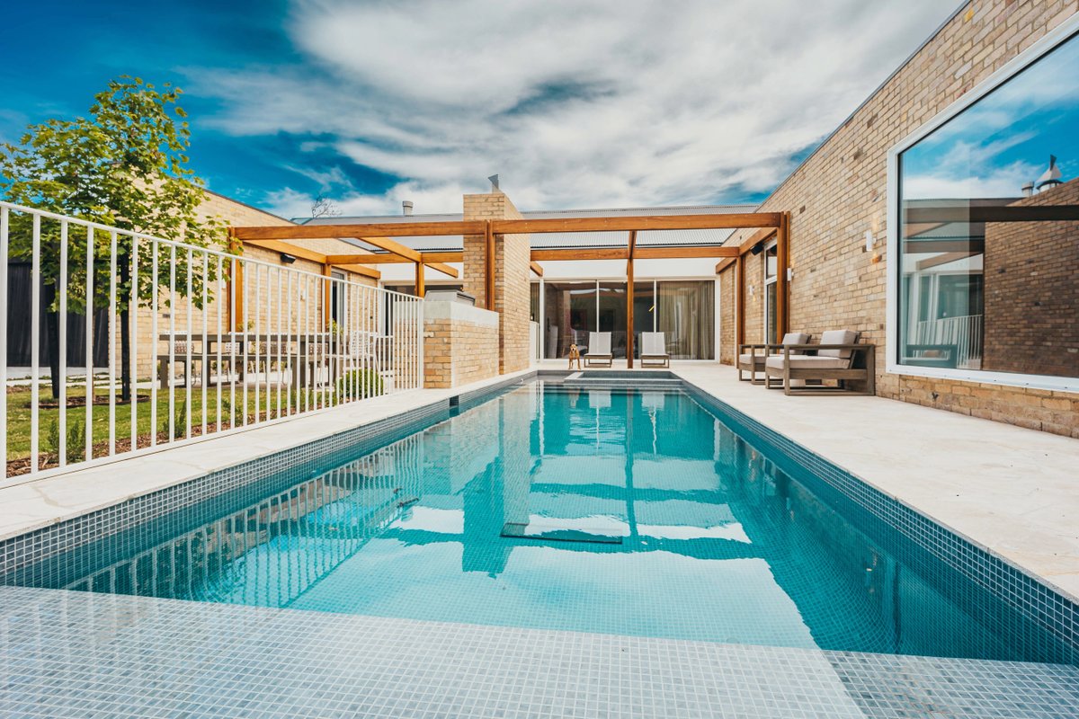 Villa Hollywood | Incredible in every sense