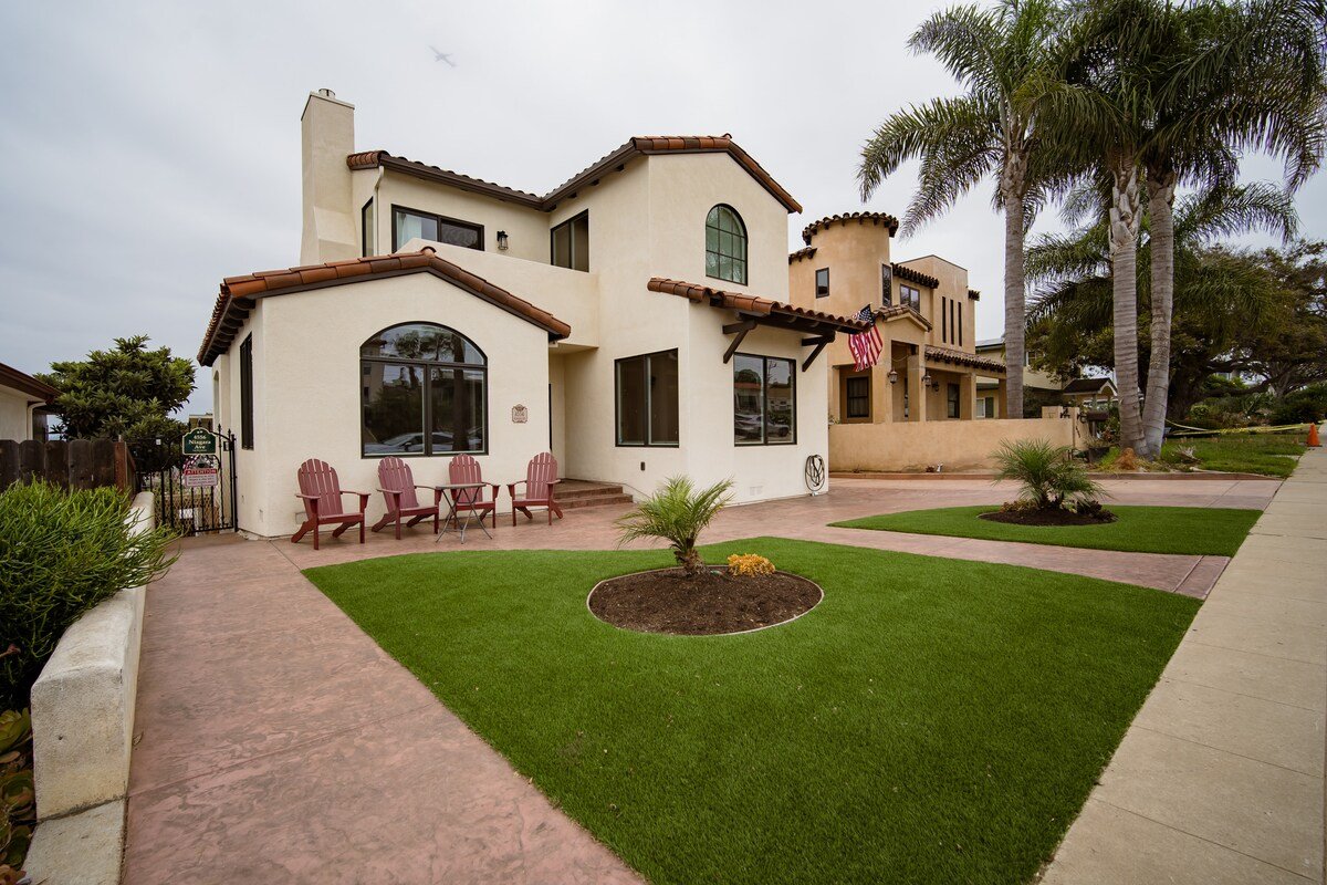 Ocean View Family Beach House; 4BR 3BA Hilltop gallery image 3
