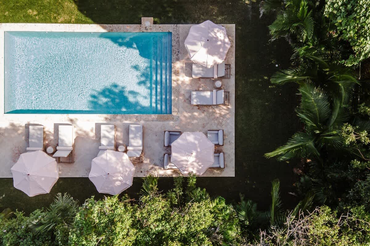 At Ease Harbour Island – Pool, Staff, Beach Cabana gallery image 3