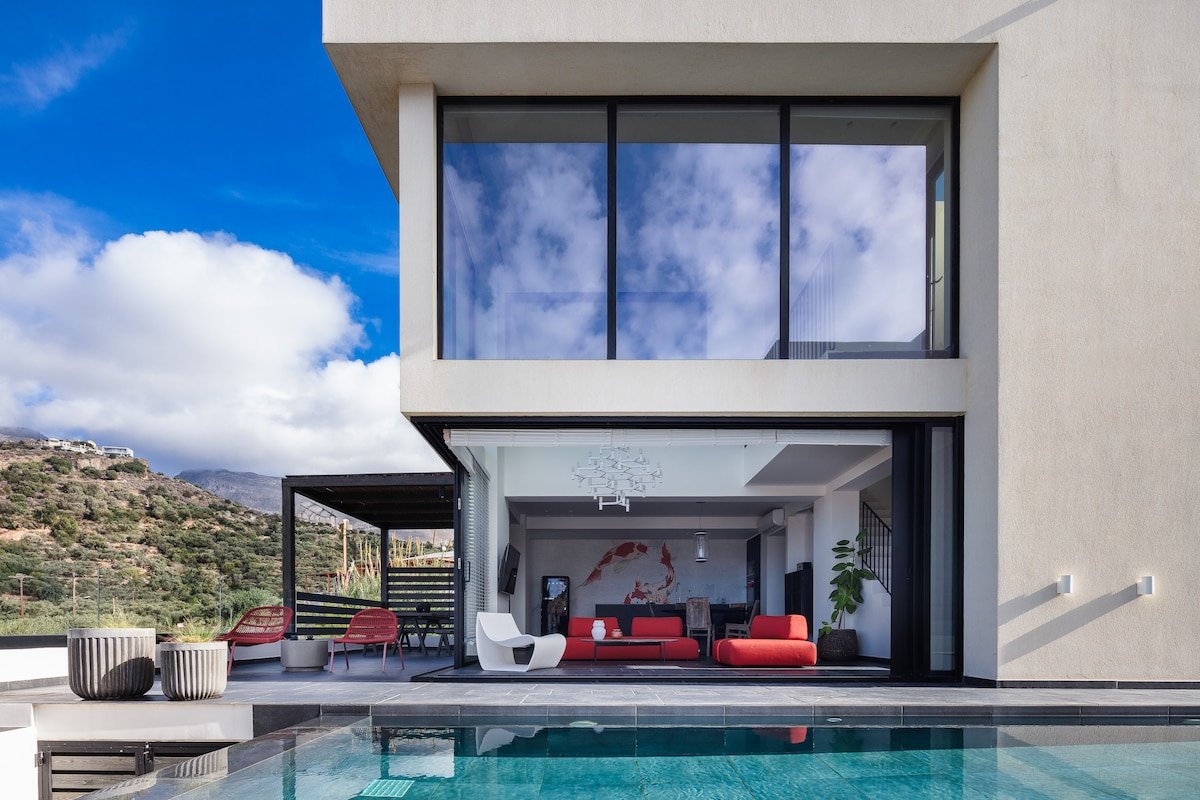 Villa w 2 pools, BBQ, Sauna,250m to Plakias Beach gallery image 5