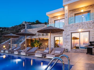 Villa Anemone, pool, sea view, BBQ, luxury, quiet