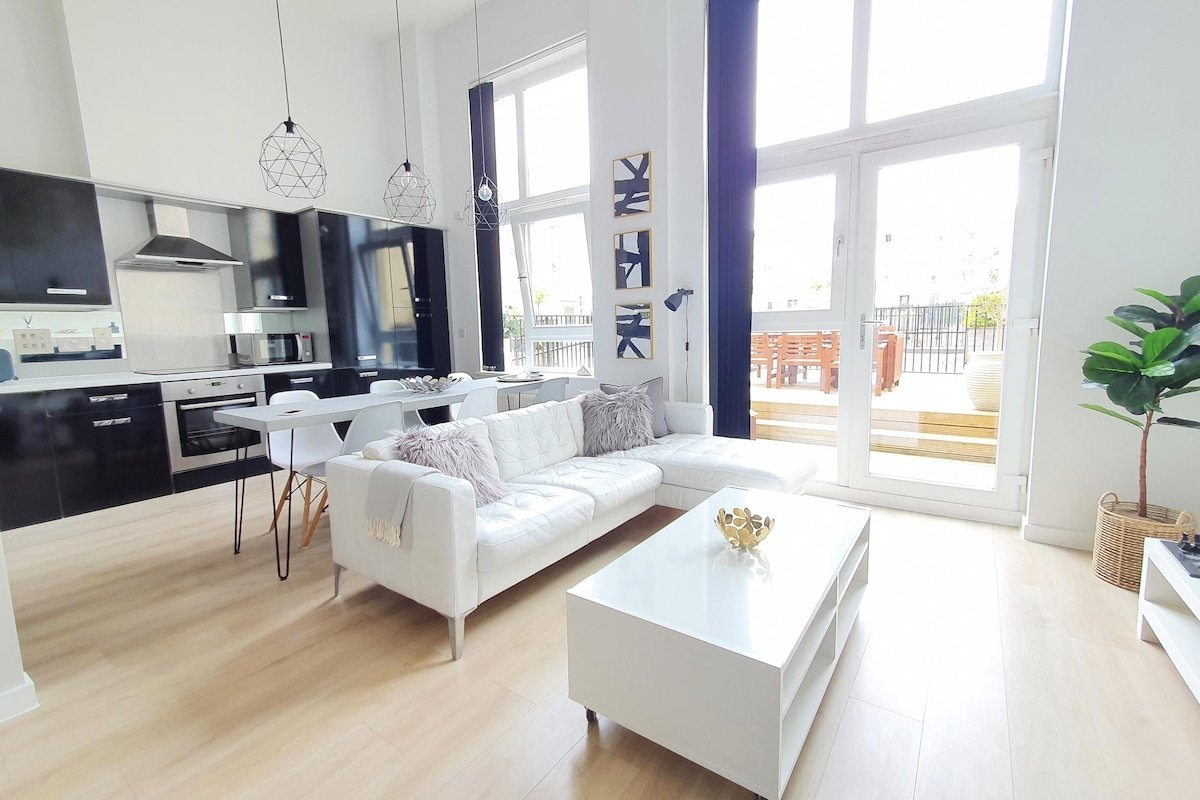 Modern Waterfront Park Duplex with Patio & Parking gallery image 2