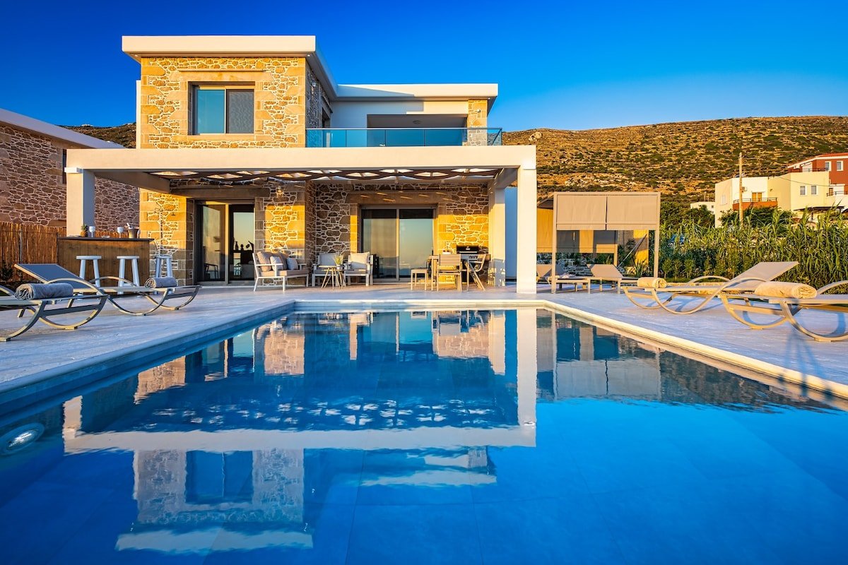 FREE breakfast-Prive Pool-Walk to Falassarna Beach gallery image 4