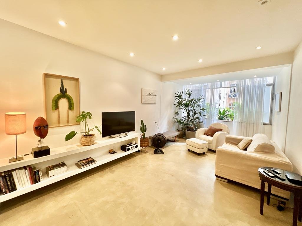 Moderno, luminoso com vaga de garagem gallery image 3