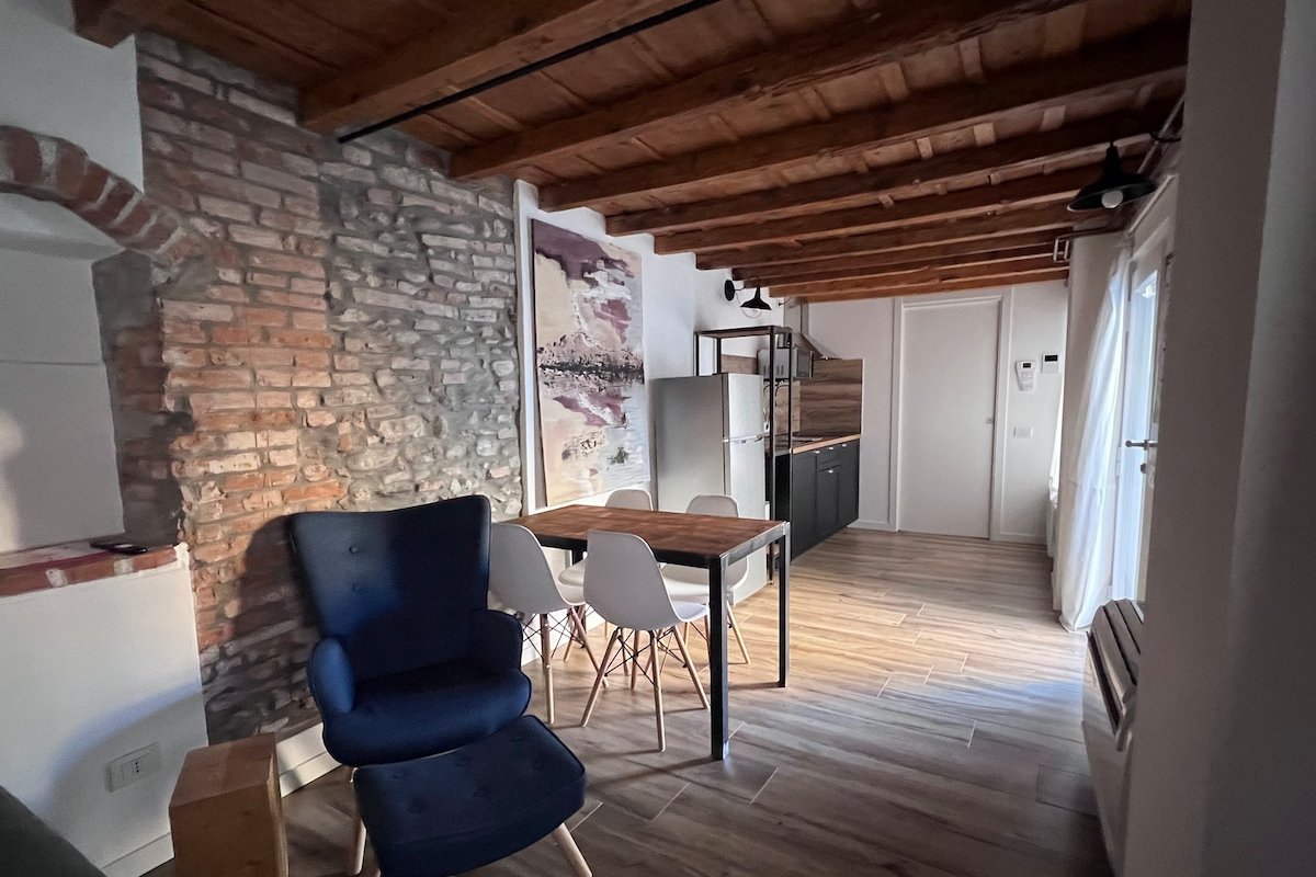 Borgovivobg – Up to 8 Guests, Bergamo City Center gallery image 4