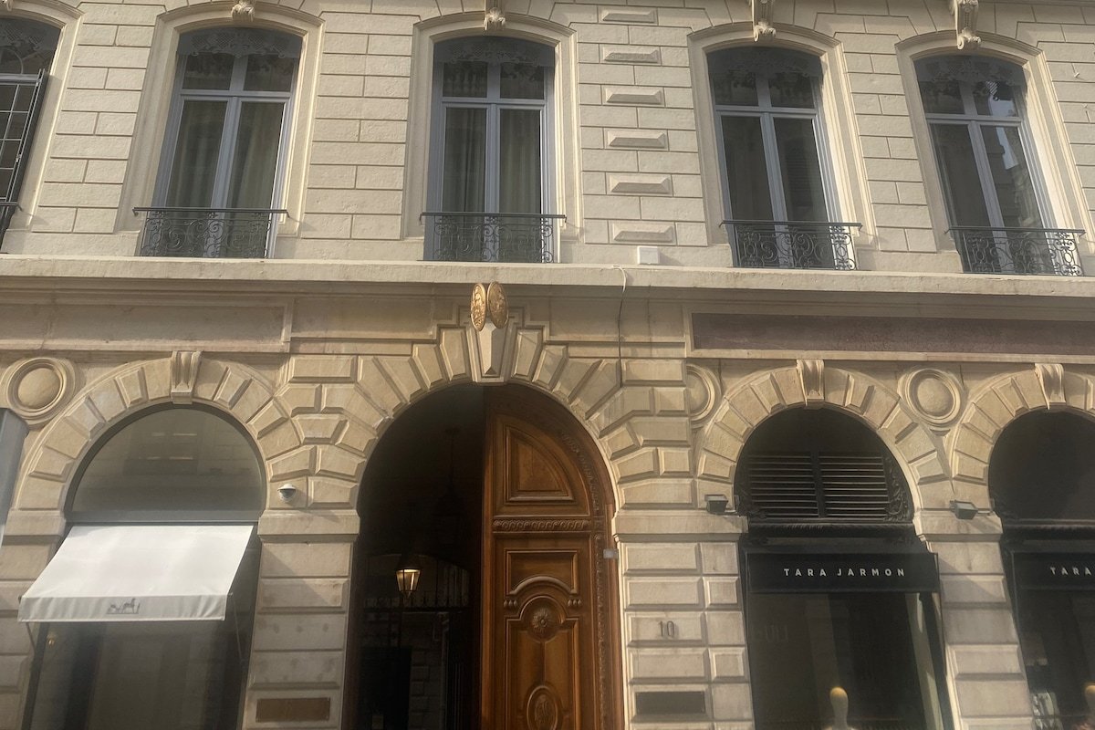 Bellecour Prestige – Cœur de Lyon gallery image 4