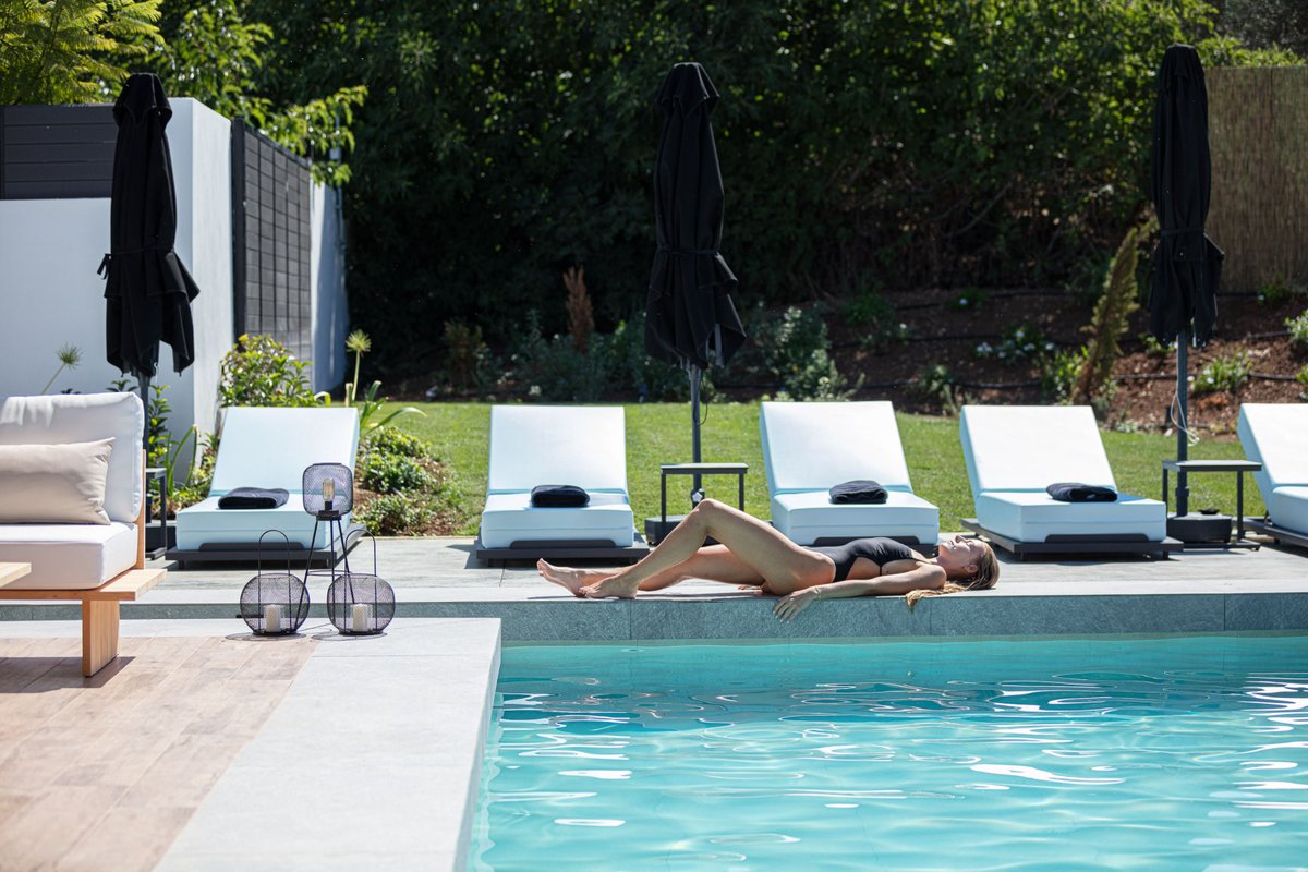 Luxury ensuite villa in Pigi, steps to amenities!