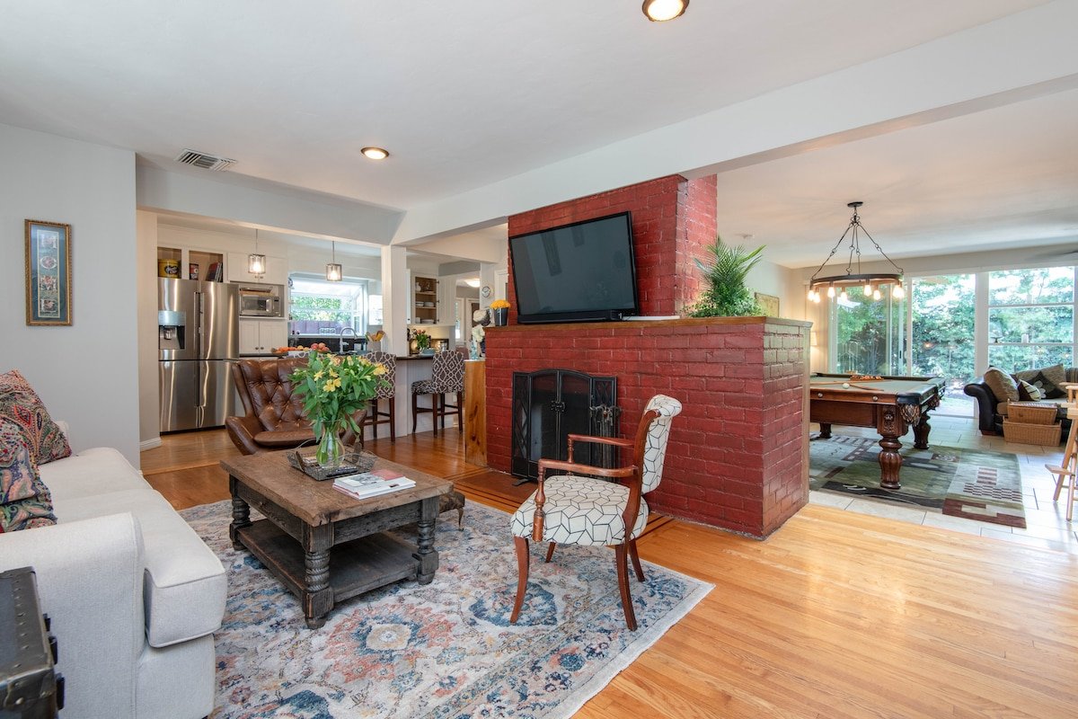 Charming gem next-door to Universal Studios gallery image 3