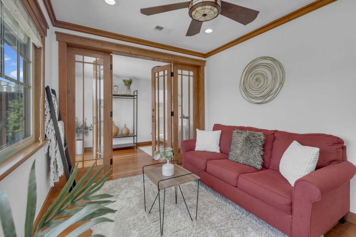 Family Friendly – Canyonview, Jacuzzi, EV Parking gallery image 4