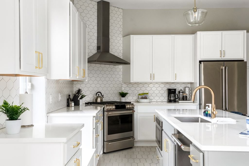 Luxe 4BR w/ Chef Kitchen | Walk to OSU + Downtown gallery image 5