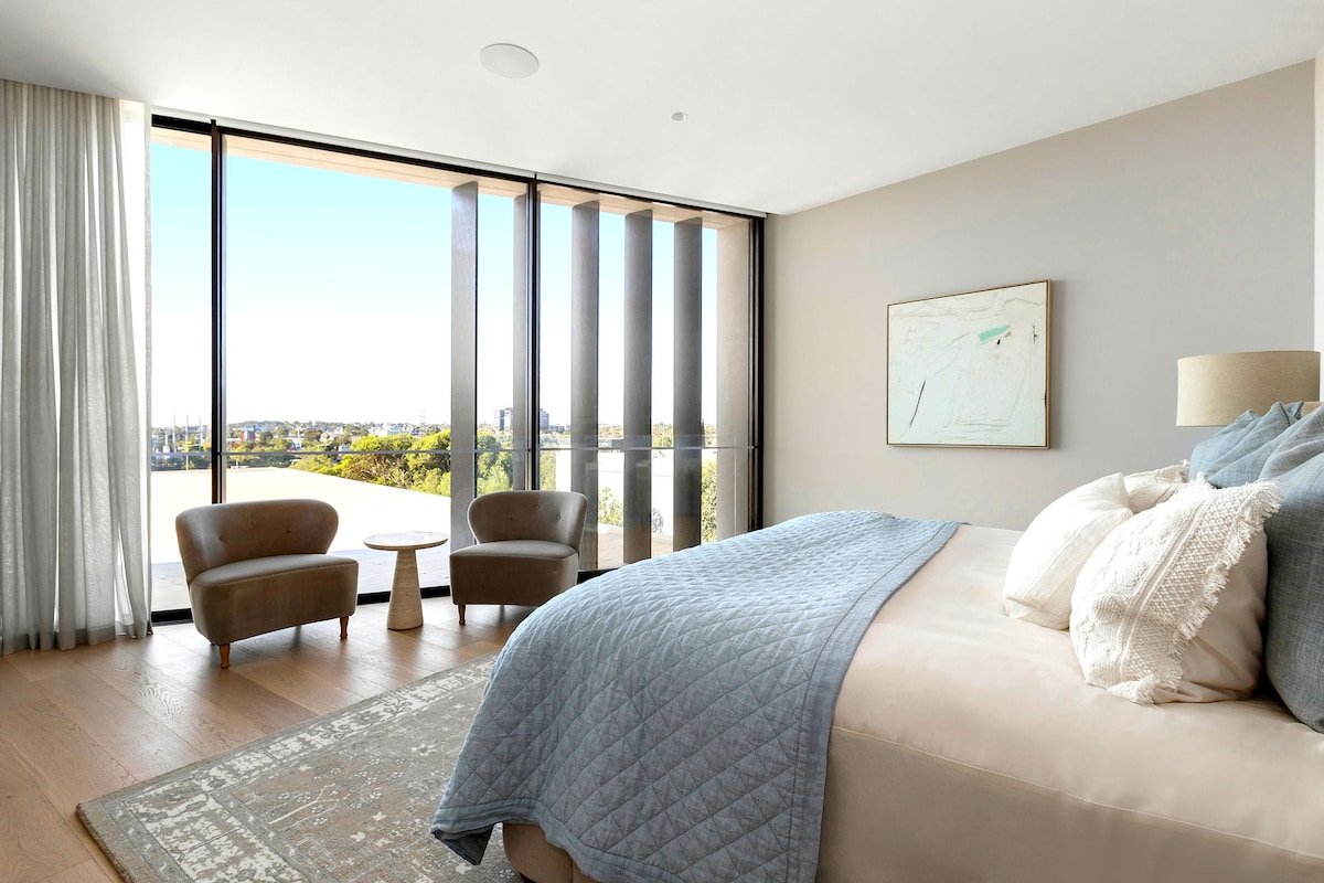 Como Penthouse gallery image 2