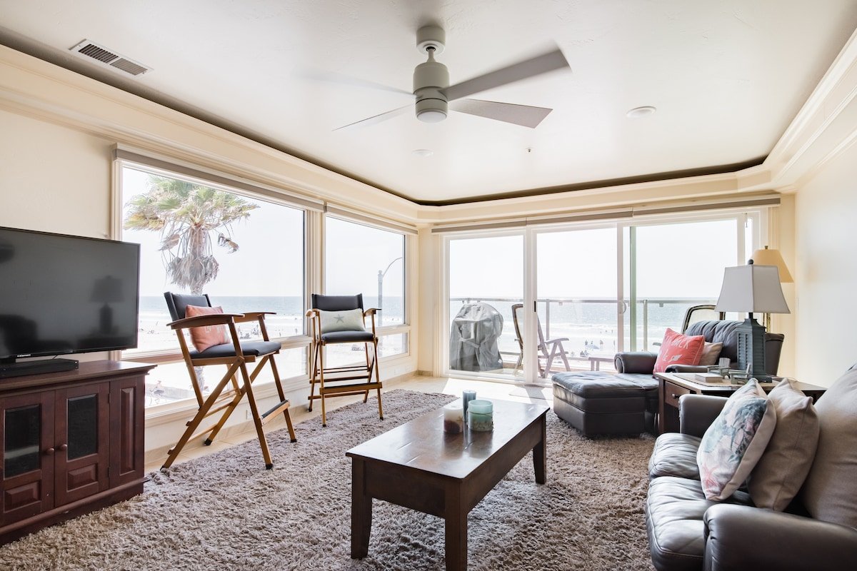 Ocean Front Home Sleeps 10+ Dream Beach Vacation gallery image 3