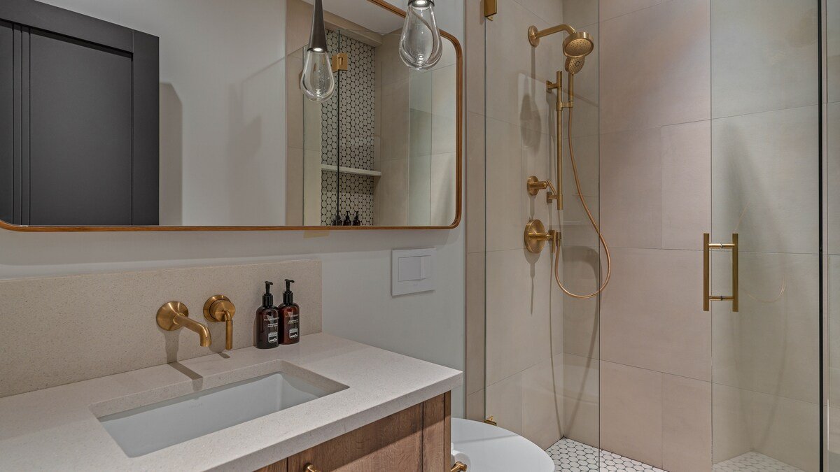 New Home, Modern Luxury | Blue Valley Chalet gallery image 2