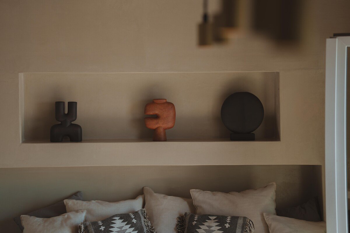 3 Bedroom Seaview Jacuzzi “Legends in Town” gallery image 5