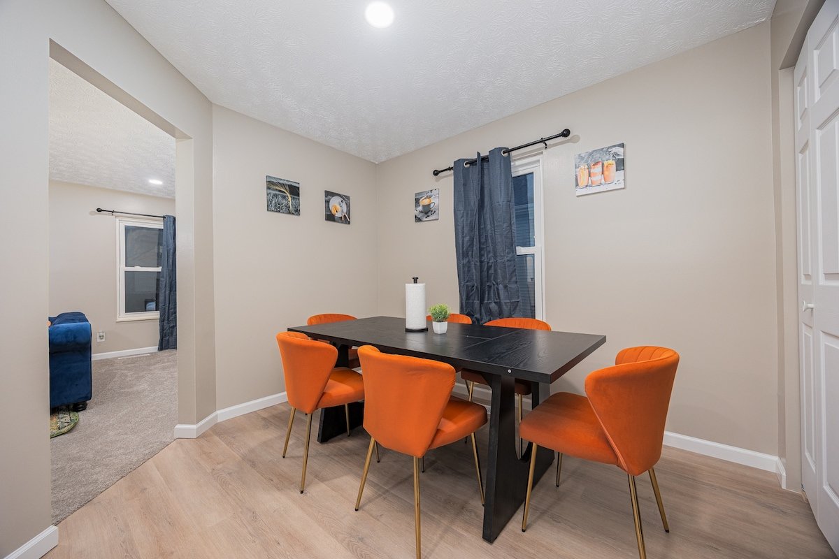 Spacious Family Home – 15 Min To Downtown Columbus gallery image 4