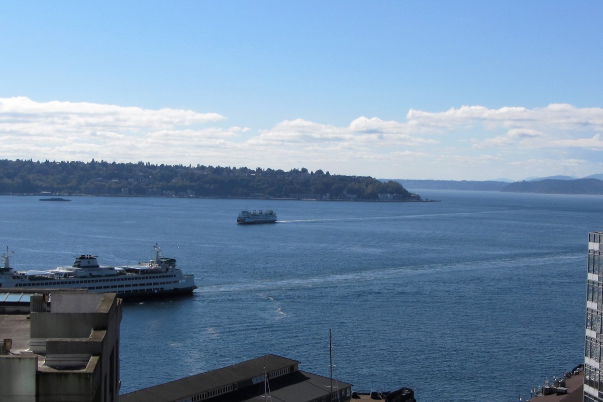 Harbor Steps, Prime Downtown Location, Water Views