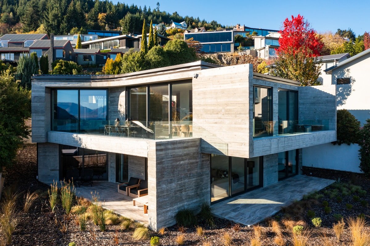 Edinburgh Heights by Sotheby’s Luxury Rental Homes